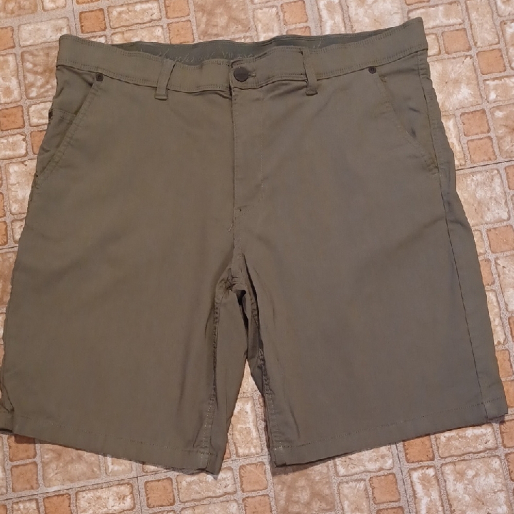 Men's Olive Green Shorts Vintage Weatherproof Mens Size 38